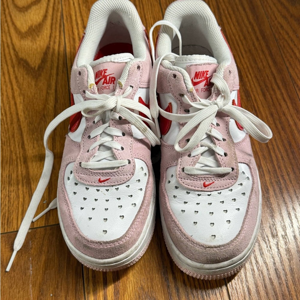 Limited Edition Valentine’s Nike Air Forces